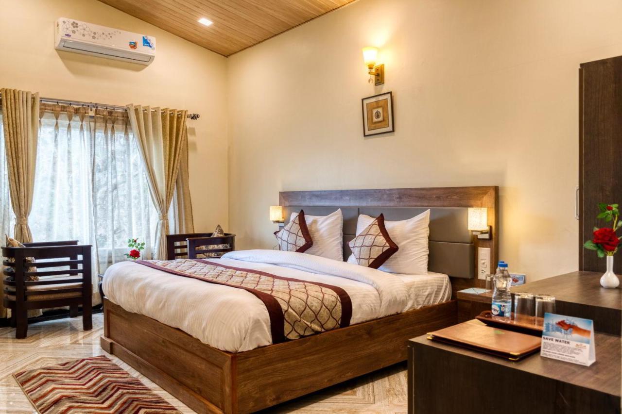 The Walnut Creek Hotel Bhimtal Exterior photo