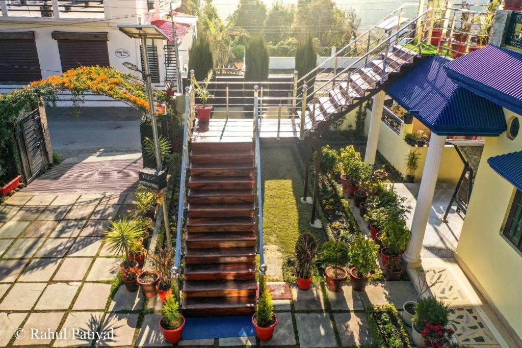 The Walnut Creek Hotel Bhimtal Exterior photo